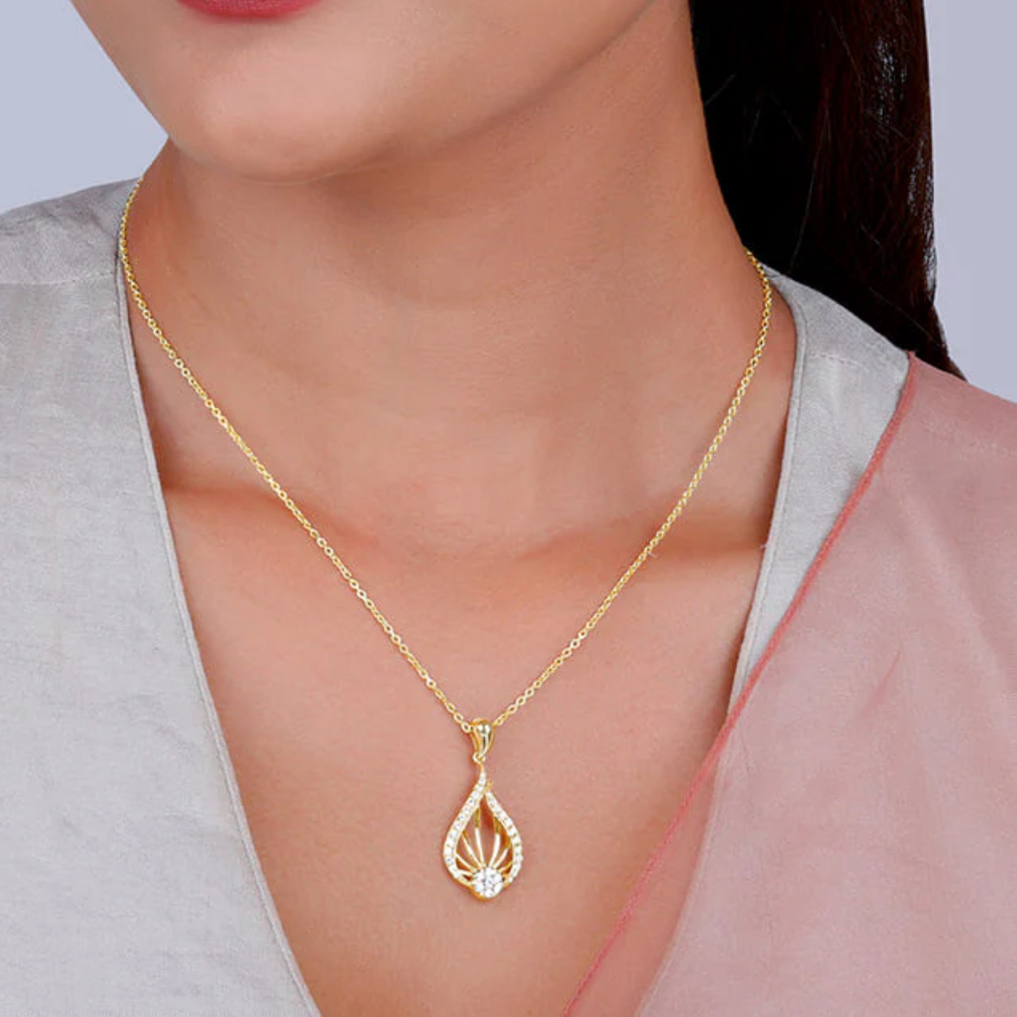 Gold Glint 925 Silver Pendant with Chain